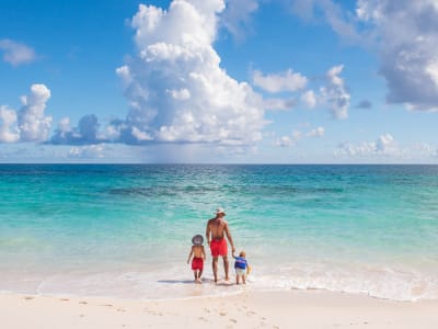 beach-time-with-children-2400x1350-web-1