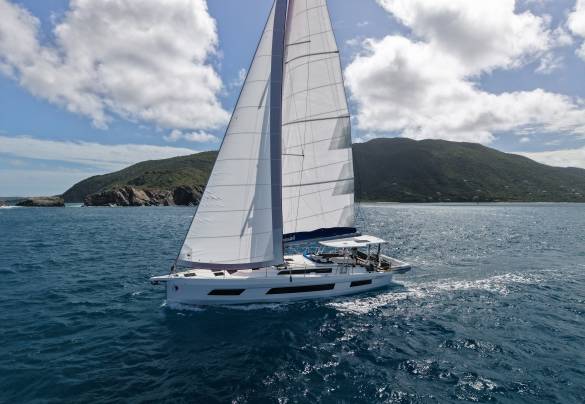 Sunsail 41.3 – 3 cabin