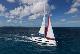 Sunsail 41.3 – 3 cabin