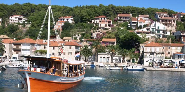 7 Day Hvar Flotilla Itinerary
