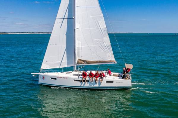 Portsmouth: Sunsail 41.0