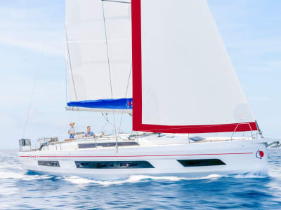Sunsail 41.3 Layout