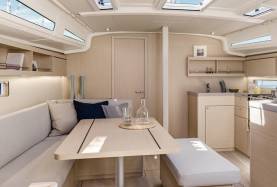 Sunsail 42.3
