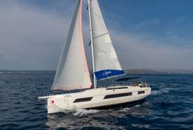 Sunsail 44.3 – 3 cabin