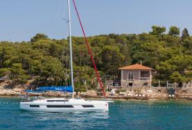 Sunsail 44.4 – 4 cabin