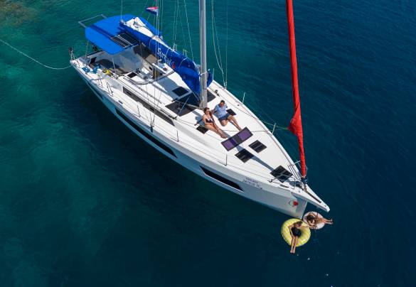 Sunsail 44.4 – 4 cabin