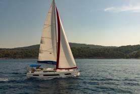 Sunsail 44.4 – 4 cabin