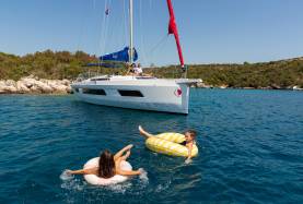 Sunsail 44.4 – 4 cabin