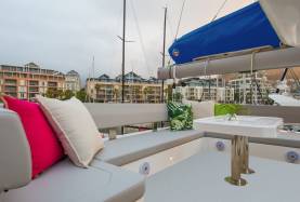 Sunsail 454L catamaran lounge
