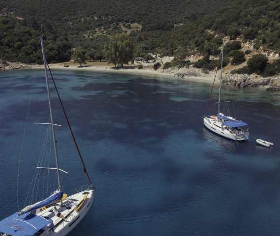Sunsail Segelboote im Mittelmeer