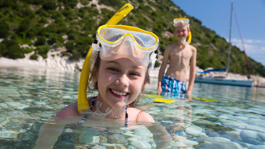 Sunsail Segelurlaub mit Kindern in Kroatien, Schnorcheln bei Vis